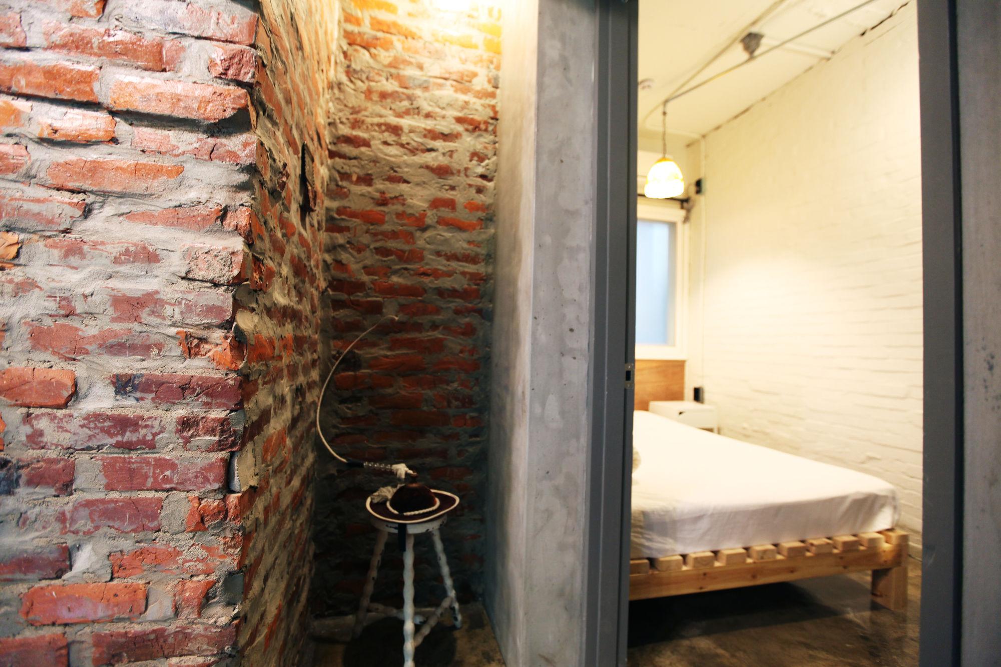 Hongdae Guesthouse Pajamaparty Сеул Екстериор снимка