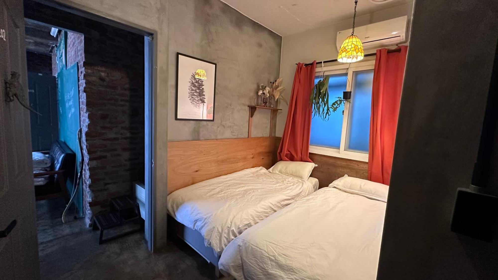 Hongdae Guesthouse Pajamaparty Сеул Екстериор снимка
