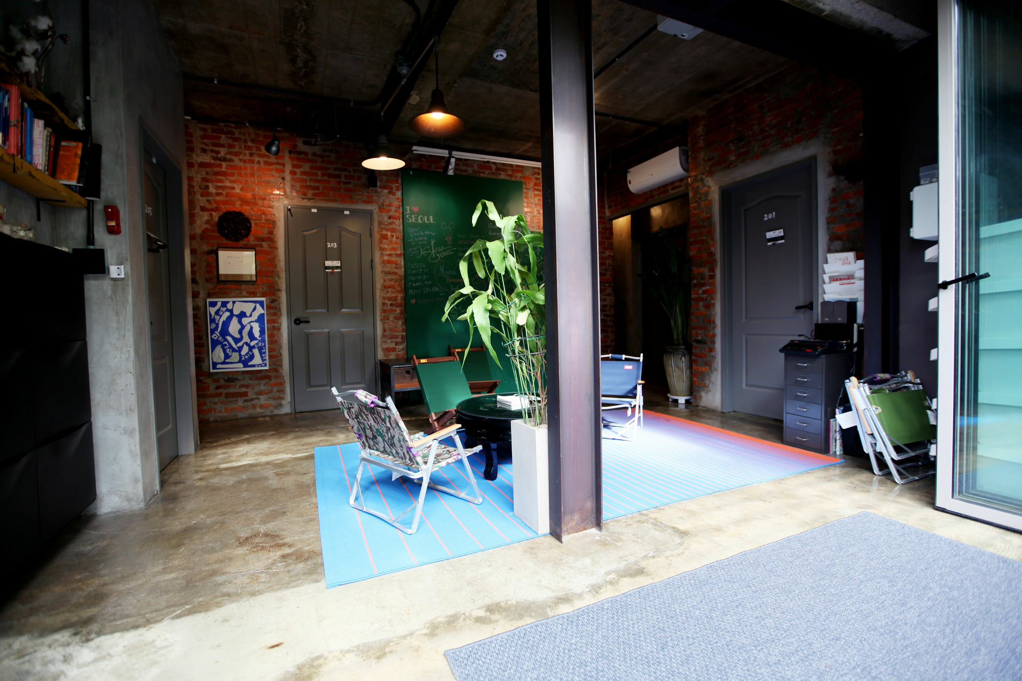 Hongdae Guesthouse Pajamaparty Сеул Екстериор снимка