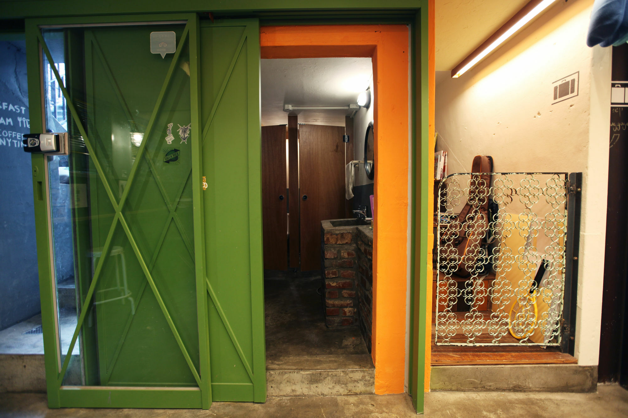 Hongdae Guesthouse Pajamaparty Сеул Екстериор снимка